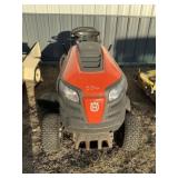 Husqvarna YTH 1842 Riding Mower