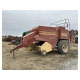 New Hollland 2000 Baler