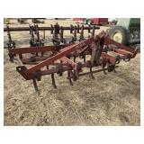 IH 8-Ft Field Cultivator - 3-Pt