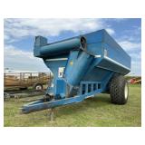 Kinze 800 Grain Cart