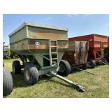 J&M Gravity Wagon - Model 350