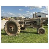 John Deere B Tractor (NON-running)