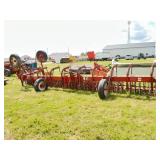 20 ft IH 300 Series Rotary Hoe w/ End Transport
