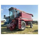 Case IH 1640 Combine