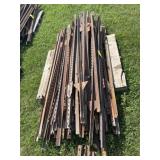 Pallet of 6 1/2 ft T-Posts, Qty: 75