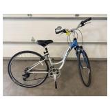 Trek 7100 Multitrek Ladies Bike - 21 Speed