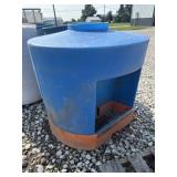 70 Gallon Poly 2-Drink Hog Water