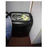 Staples shredder
