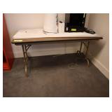 Folding table 5ft