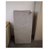 Lot of 2 sets of displays