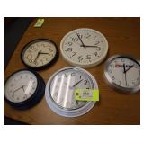 Lot of 5 battery operated clocks