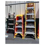 4 ft Fiberglass step ladder