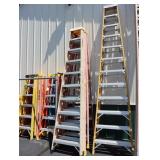 10 ft Fiberglass step ladder