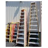 10 ft Fiberglass step ladder