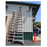 14 ft Fiberglass step ladder