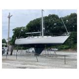 1981 Islander Peterson Design, 40' Sailboat