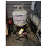 Outdoor propane single burner and 20 lb tank