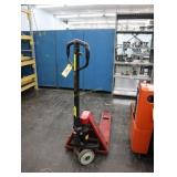 MOBILE pallet jack