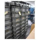 Stackable plastic totes with covers