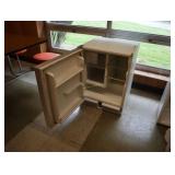 U-Line refrigerator with ice maker