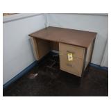 Metal desk