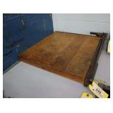 Large paper cutter