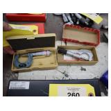 Lot of 2 micrometers, 0-1 inch & metric