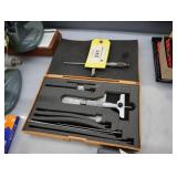 Depth gauge micrometer set
