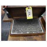 Pin gauge set