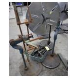Lot of 4 varying condition stock payoffs and arms