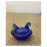 Tiny Cobalt Blue Hen on Nest Salt Cellar 2"