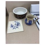 Set of 3 Blue Tan White Home Decor Bowl Cup