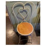 White Metal Ice Cream Parlor Chair Wood Seat
