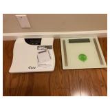 Set of 2 Bathroom Scales Inc Weight Watchers