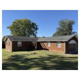 664 Lightfoot Ln., Madisonville, KY 42431
