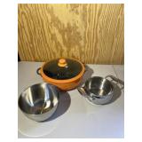 Orange Pan w/ Lid & Mixing Bowls