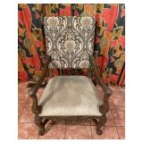 Nice Vintage Arm Chair Wood Accents
