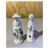 Churchill Blue Willow Asian Couple Salt & Pepper