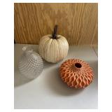 Pumpkin & 2 Vases Home Decor Lot