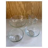 3 Clear Mixing Bowls & Measuring Cup