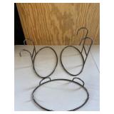Oval Shaped Metal Serving Rack