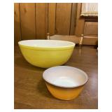 Yellow Pyrex Bowl & Orange Fire King Bowl