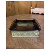 Pyrex Baking Dish & Decorative Holder