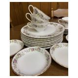 Regency Rose Fine China Made in Japan Dish Set