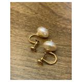 Pearl Style Earrings Posts Marked 10K Gold