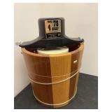 Wooden 4 Quart Ice Cream Maker Vintage