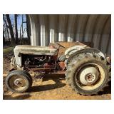 Ford 8n Tractor (runs)