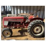 International 354 Tractor (runs) 2223 hrs