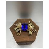 Blue Stone Gold Accent Vintage Brooch Pin