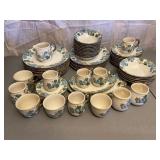 Metlox Set of Dishes Poppy Trail Grape Accent